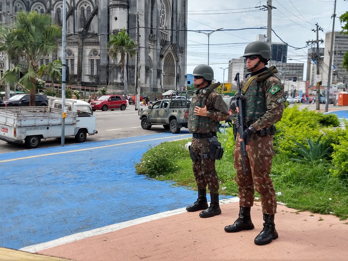 COMO CRIAR UM PORTÃO SIMPLES PARA O SEU 'EB' EXÉRCITO BRASILEIRO