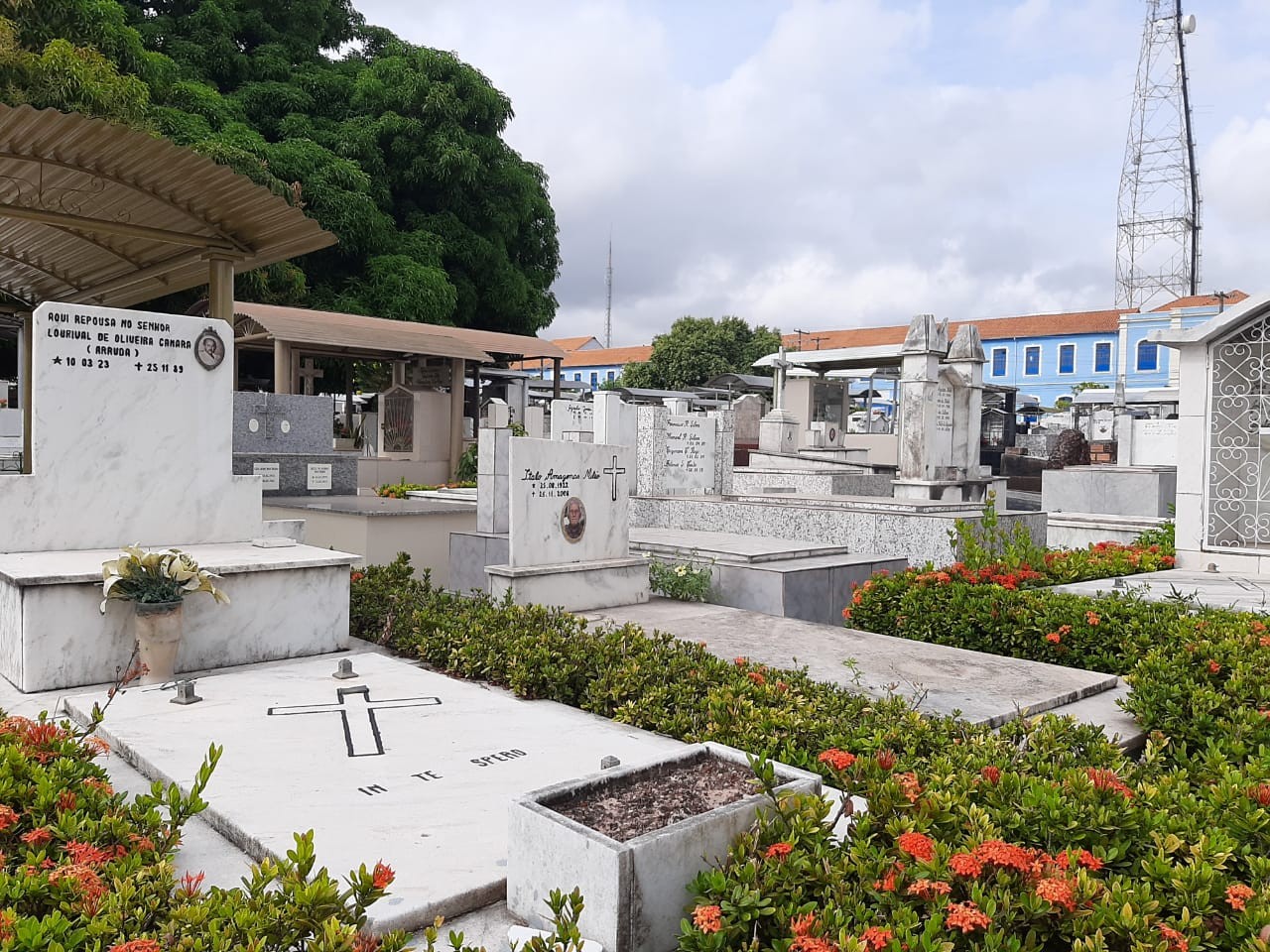 Entenda: Cemitérios de Santarém recebem últimos preparativos para o Dia de Finados