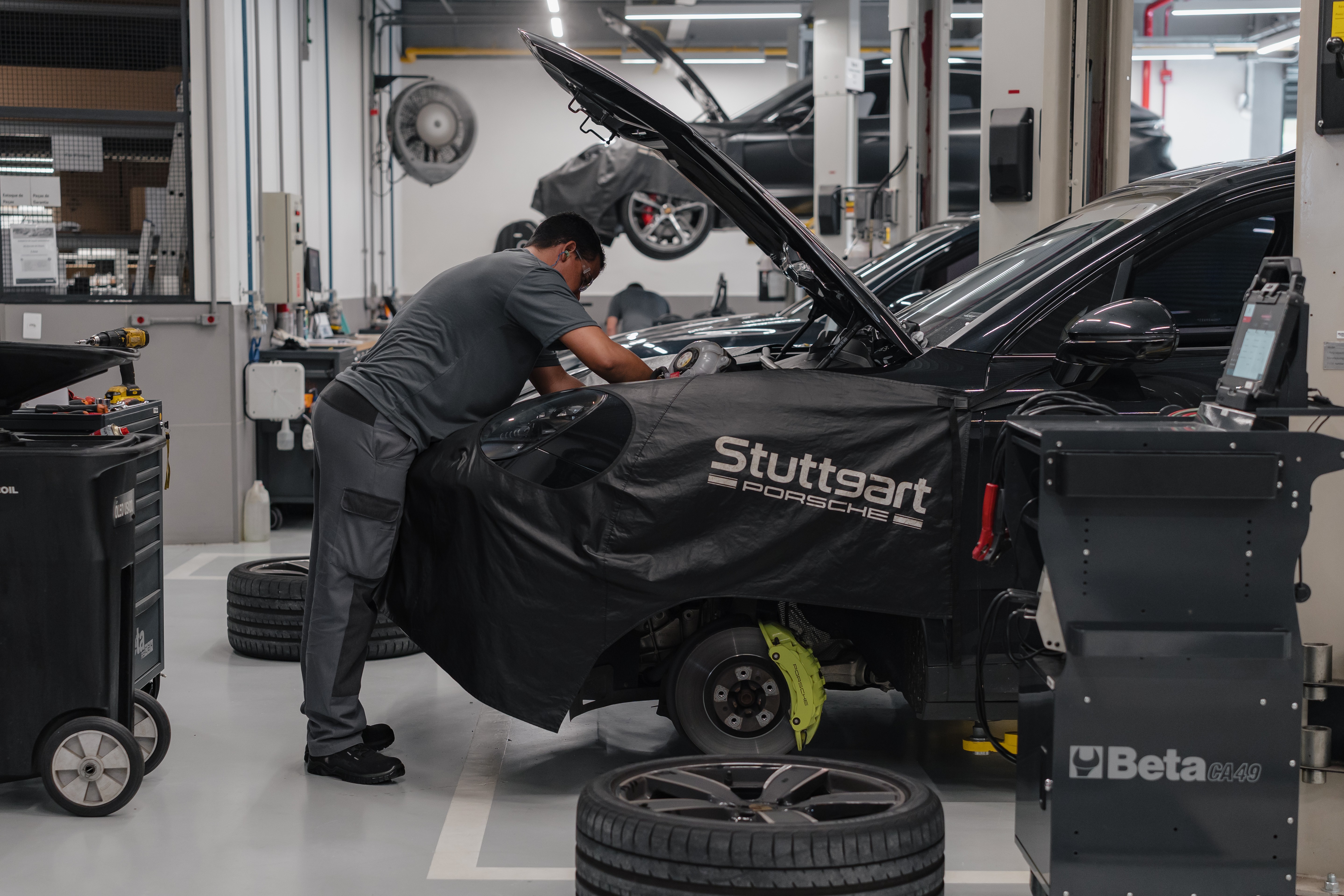 Stuttgart Porsche: excelência técnica e atendimento premium no pós-venda