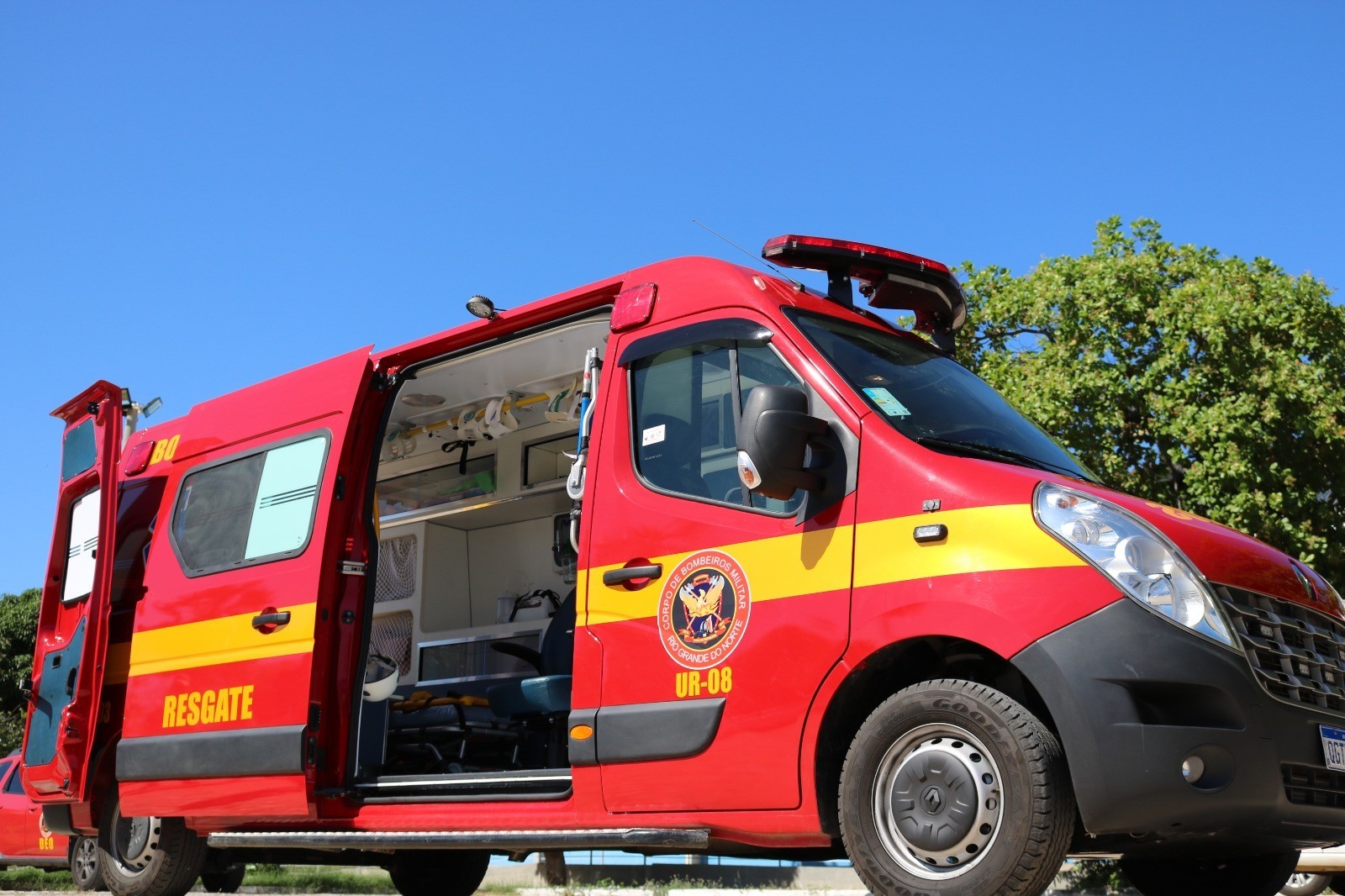 Grupo de 15 pessoas é resgatado após se perder e ficar parcialmente ilhado em trilha no RN