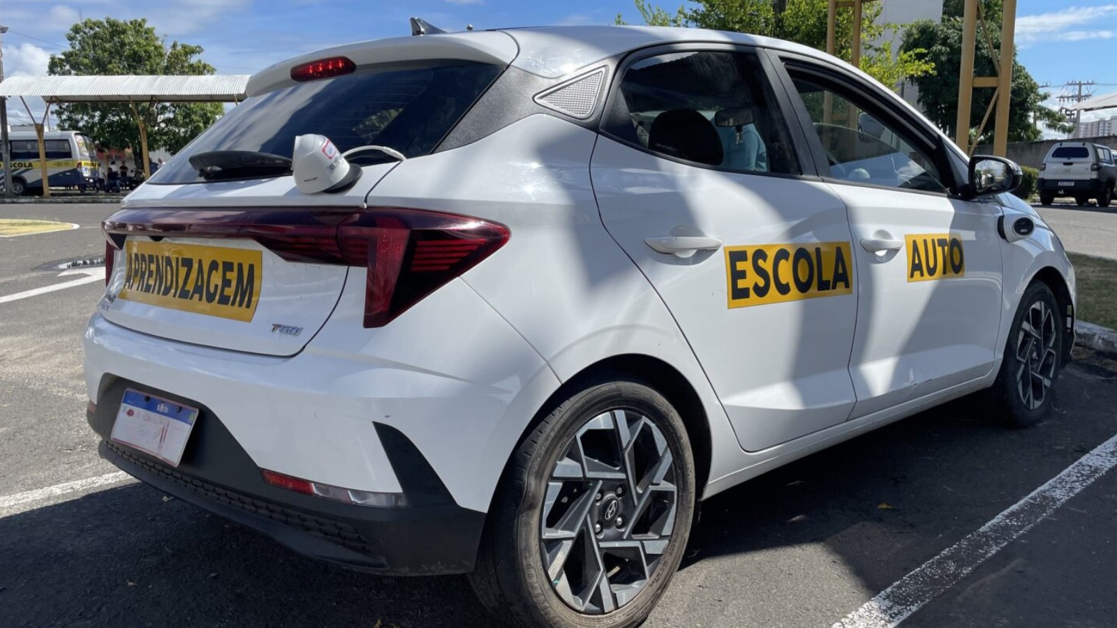 Uso de carro próprio para prova prática da CNH é autorizado pelo Detran no Piauí