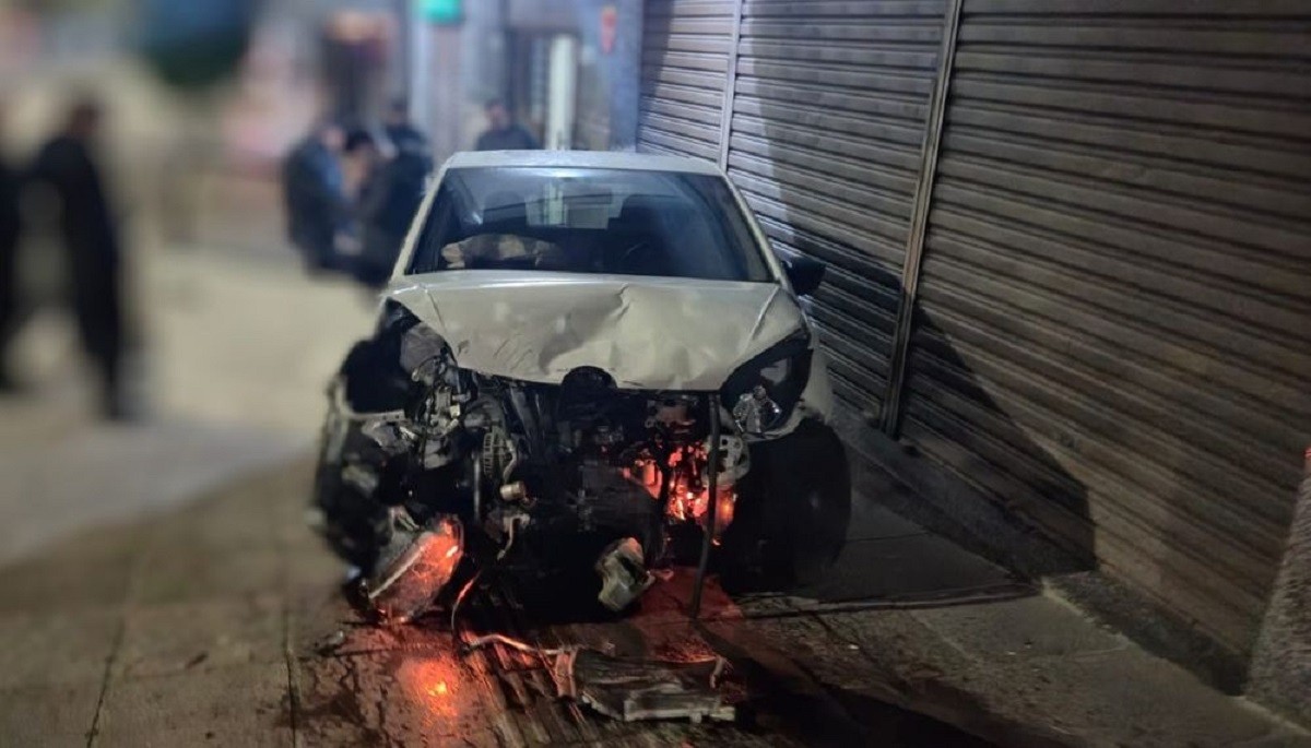 Motorista fura blitz, bate em veículo e deixa três pessoas feridas no RS