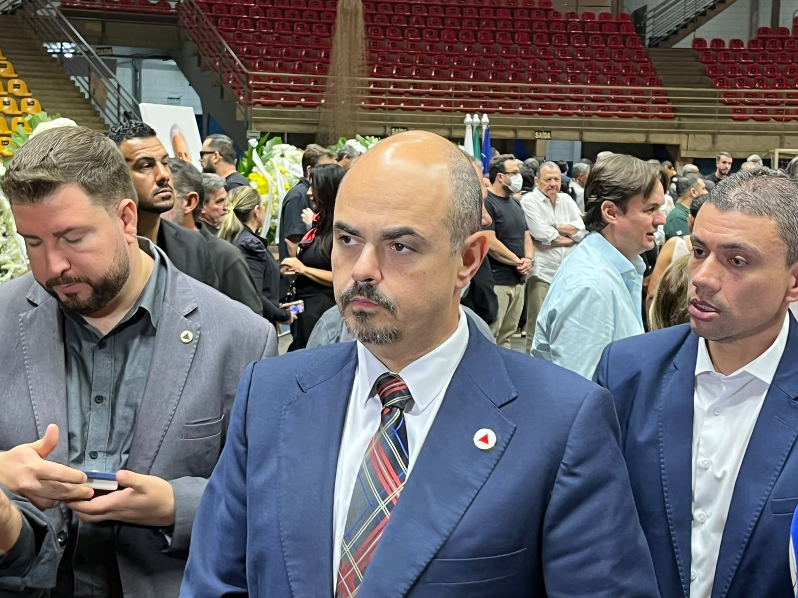Corpo de Odelmo Leão é velado na Arena Sabiazinho; governador de MG e prefeito de Uberlândia chegam para despedida
