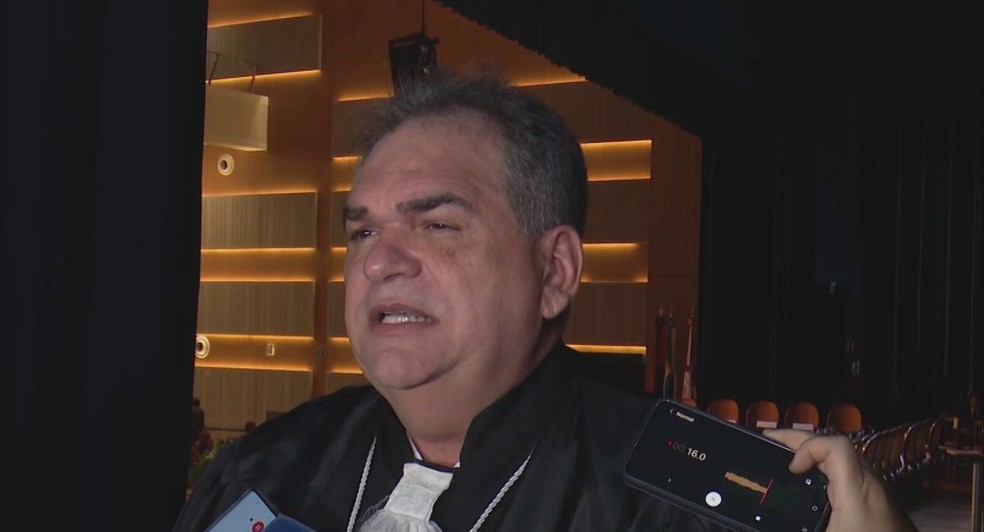 Desembargador Fred Coutinho toma posse como novo presidente do TJPB — Foto: Reprodução/TV Cabo Branco