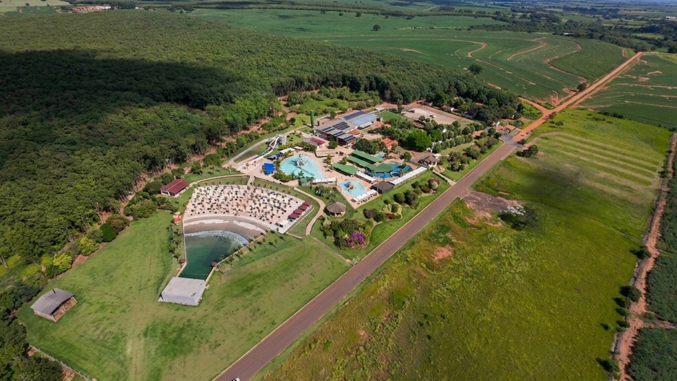 2 de 5
O Eco Thermas Tup&atilde; oferece uma estrutura completa projetada para receber desde pequenas fam&iacute;lias at&eacute; grandes grupos escolares e caravanas &mdash; Foto: Eco Thermas Tup&atilde;/Divulga&ccedil;&atilde;o