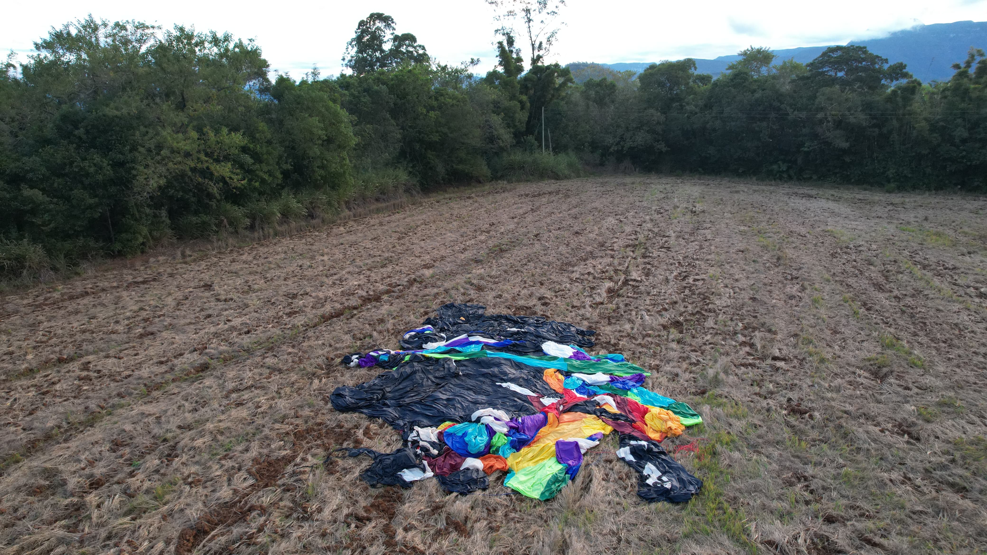 Investigação sobre queda de balão com 8 mortos em Praia Grande é reaberta após troca de delegado em SC