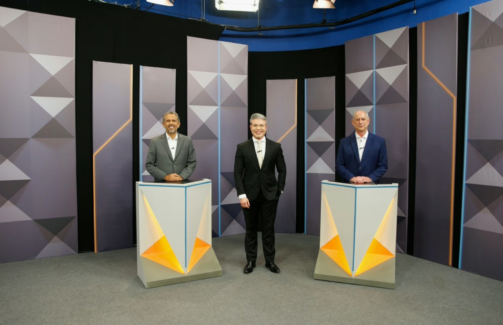 Candidatos ao governo do Ceará participam de debate da TV Verdes Mares