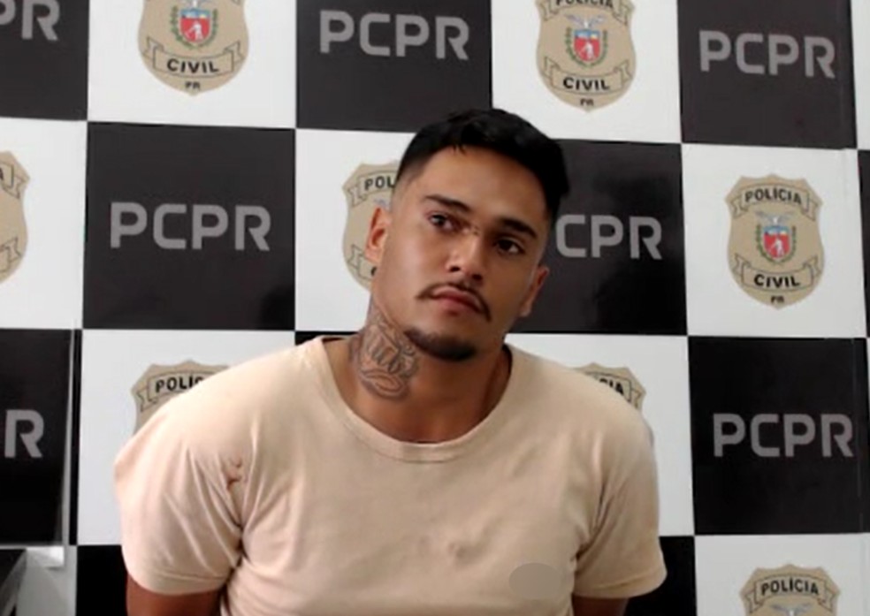 Jonathan ficou em silêncio durante o depoimento na delegacia. — Foto: Reprodução