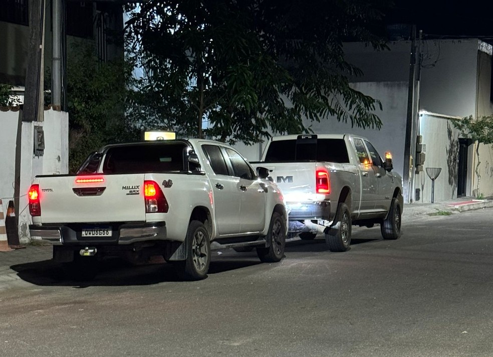 Carros de luxo foram apreendidos durante prisão a influenciadores mineiros do Espírito Santo — Foto: Polícia Civil/Divulgação
