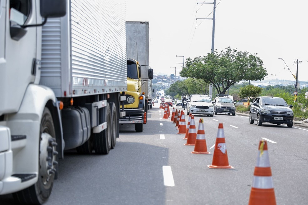 Caminhões em rodovias — Foto: Detran/AM