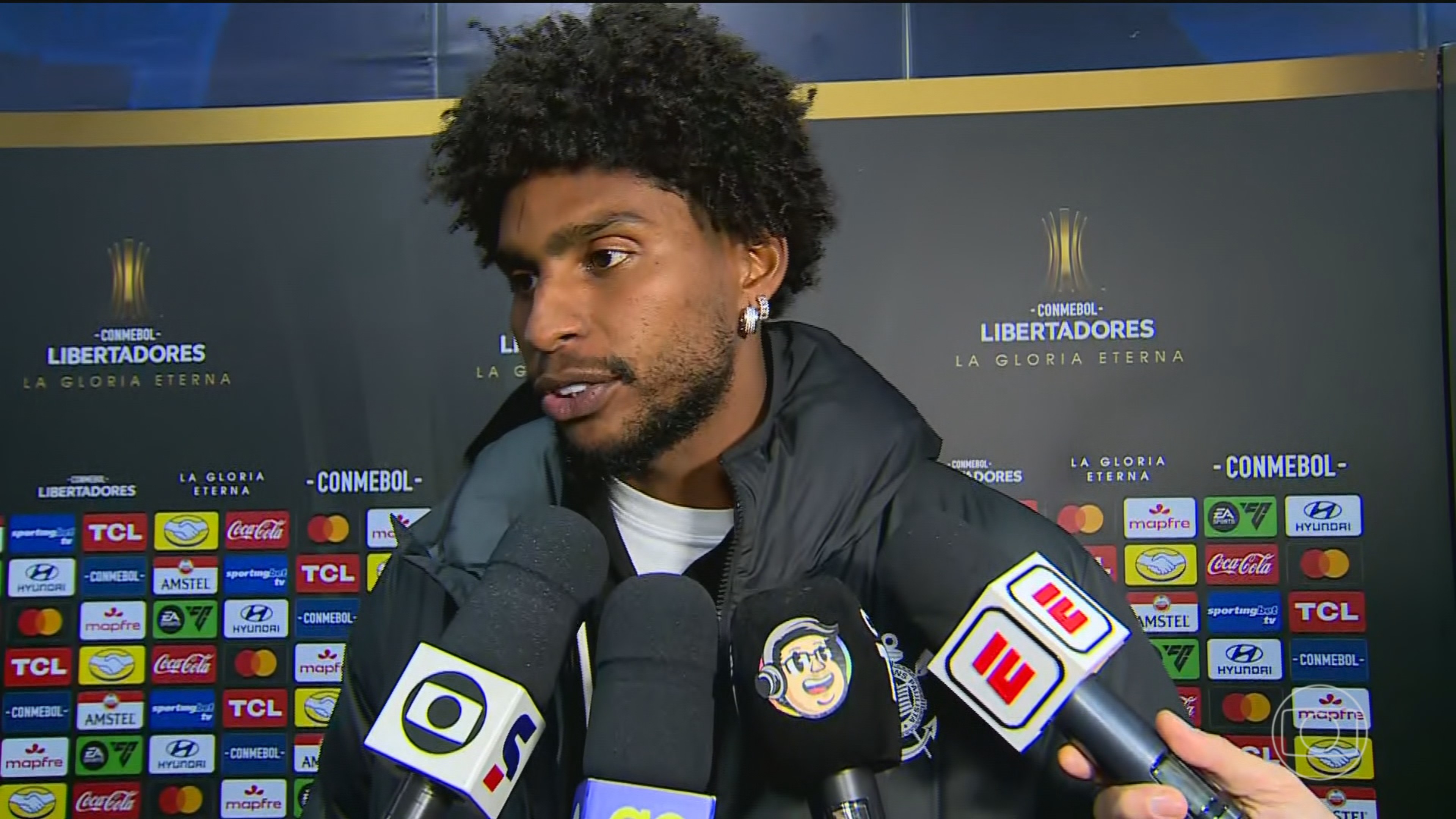 'Lutar contra isso', diz Hugo Souza, goleiro do Corinthians, sobre caso de racismo em jogo da Copa Libertadores