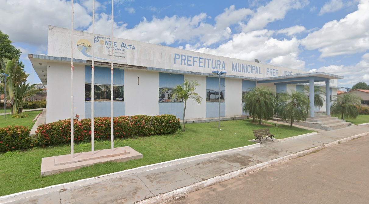 Prefeitura é condenada a indenizar servidora temporária demitida após nascimento da filha