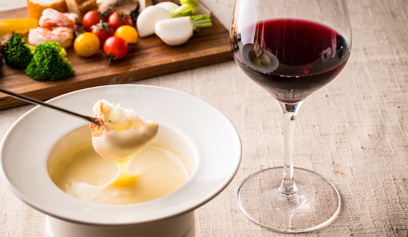Vinhos e fondue: 6 rótulos que combinam com queijo, carne e chocolate