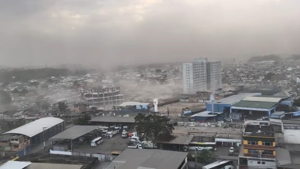 Tempestade de areia no Rio de Janeiro atinge a Linha Vermelha | G1