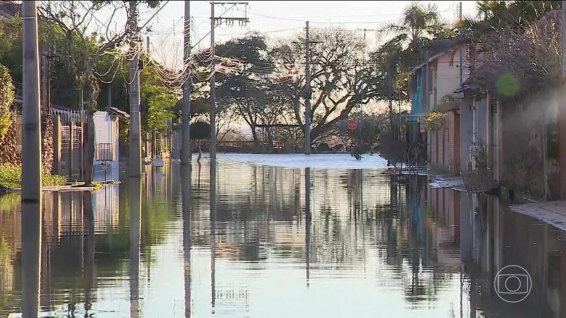 Porto Alegre fecha comportas do Guaíba por causa da chuva