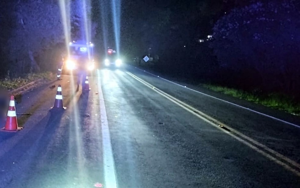 Homem de 58 anos morre atropelado na BR-459 em Caldas (MG) — Foto: Divulgação: Polícia Rodoviária Federal