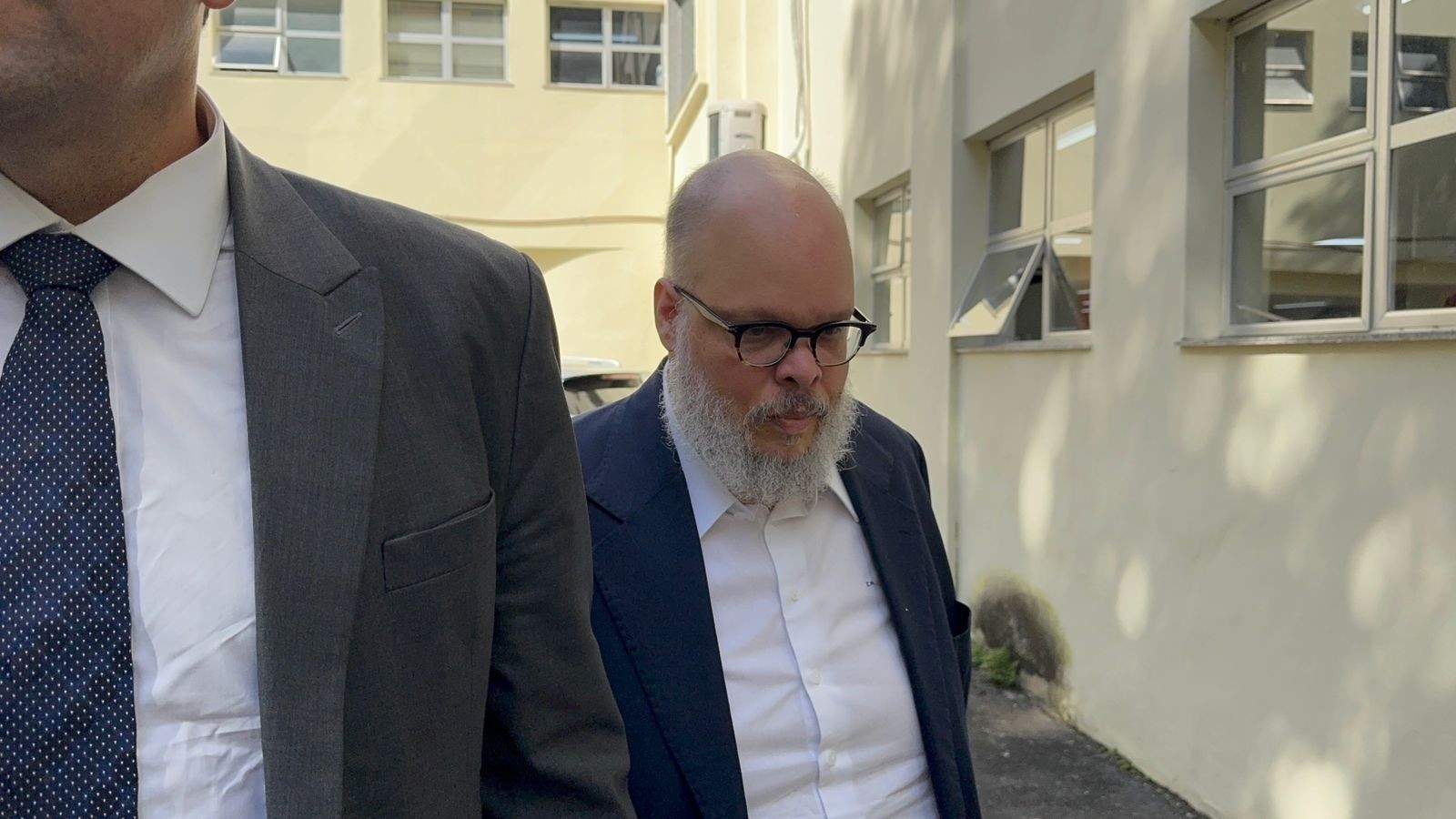 Áudios anteriores à briga no Grado mostram Ed Motta chamando barman de ‘paraíba’ e ameaçando ‘pular o balcão’ em uma 'próxima'