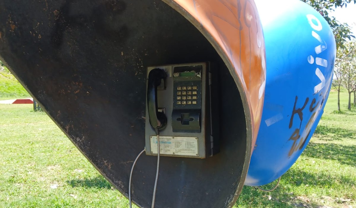 Orelhões resistem no interior de SP e ex-instalador relembra auge do telefone público: 'Tinham filas para fazer ligação'