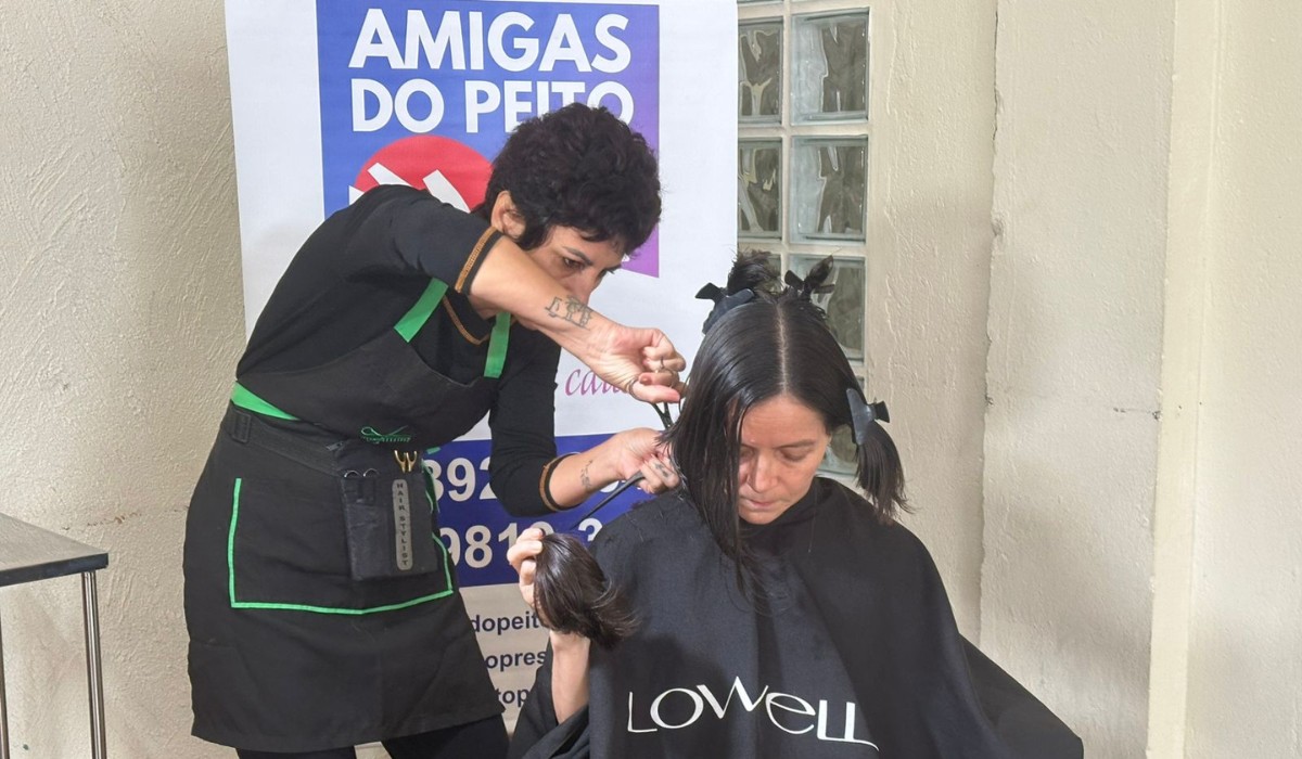 Solidariedade transforma fios de cabelo em esperança para mulheres em quimioterapia em Presidente Prudente