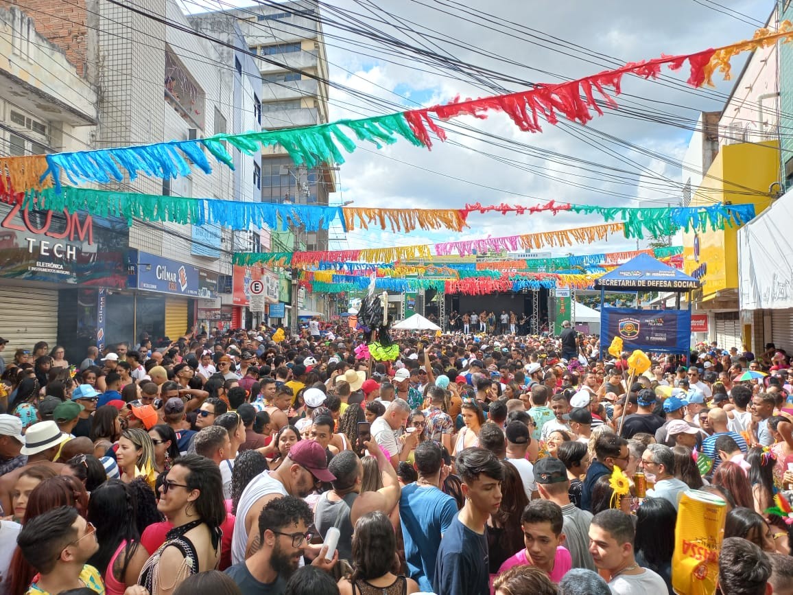 Sucata, estação e outros polos: confira o horário dos shows no Pré-Carnaval Multicultural de Caruaru 