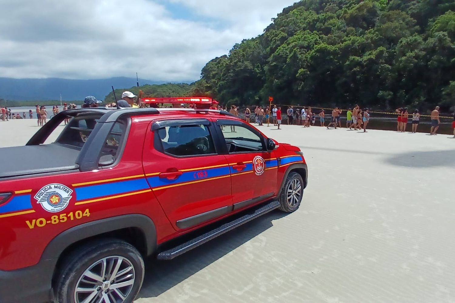 2025 começa com 6 mortes por afogamento nas praias da Baixada Santista, SP