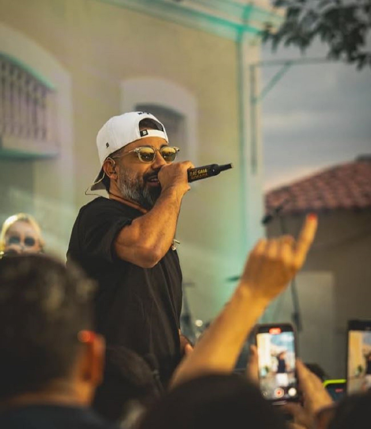 Raí Saia Rodada cancela shows após internação; artista tem boa evolução