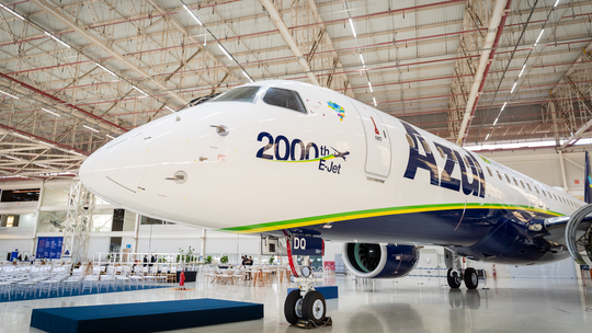 Azul diz que falha em GPS cancelou 80 voos e afetou 8 mil passageiros