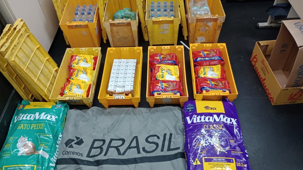 Doações do Rio de Janeiro organizadas nos Correios para serem levadas ao Rio Grande do Sul — Foto: Divulgação/ Correios