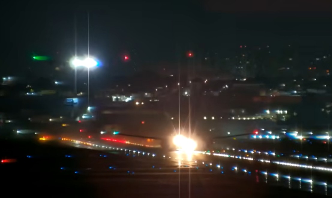 VÍDEO: avião pousa antes de outra aeronave decolar na mesma pista no aeroporto em Guarulhos