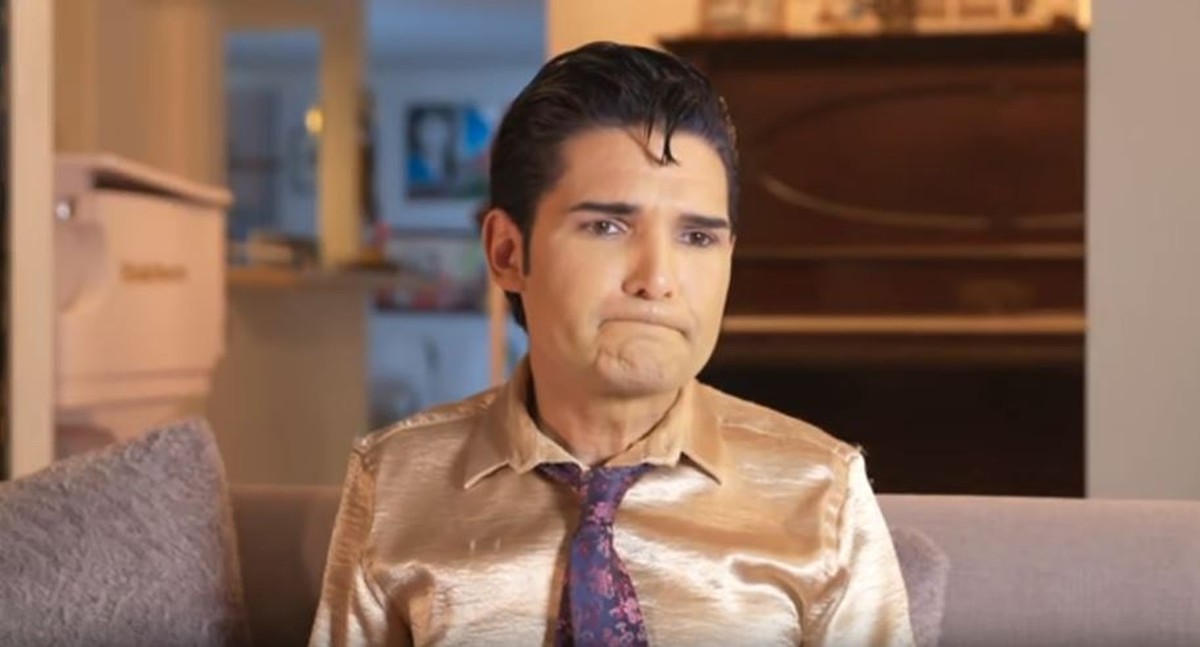 Corey Feldman diz em documentário que Charlie Sheen abusou sexualmente