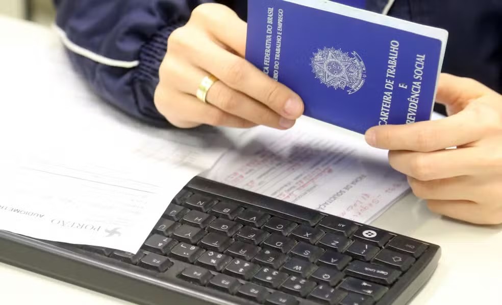 Programa Caça Talentos abre inscrições para reforçar o comércio no Dia das Mães; saiba o que fazer