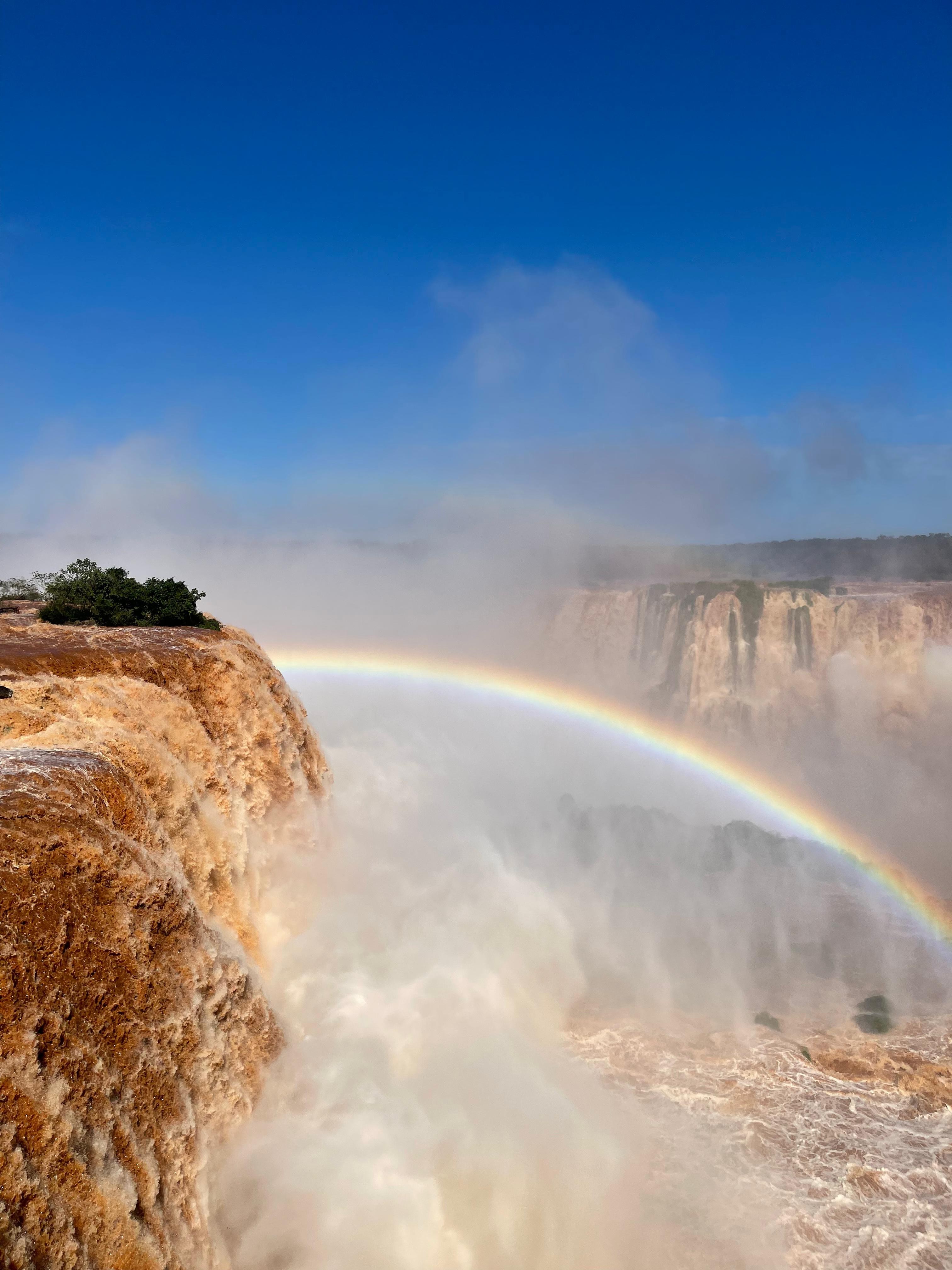 VÍDEO: Vazão das Cataratas do Iguaçu sobe e está três vezes acima do normal 