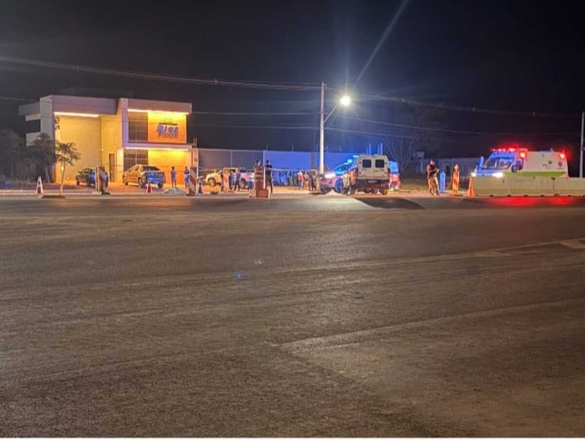 Mulher morre atropelada por caminhão na BR-135 em Bocaiuva e motorista foge sem prestar socorro