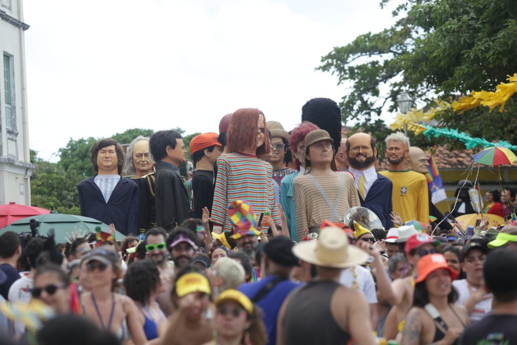 Desfile dos bonecos de Olinda neste carnaval — Foto: Ricardo Labastier/Titular Fotografia