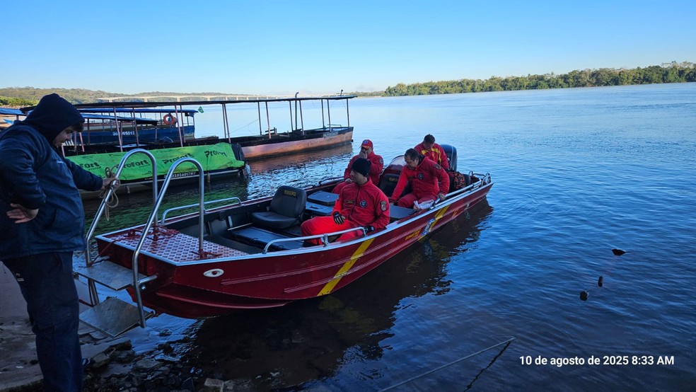 5º dia de buscas pelos desaparecidos estão concentradas no Rio Ivaí — Foto: Corpo de Bombeiros