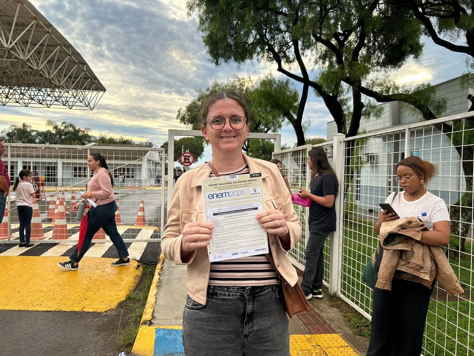 Gabarito Enem 2025 2º dia prova amarela extraoficial e correção das provas