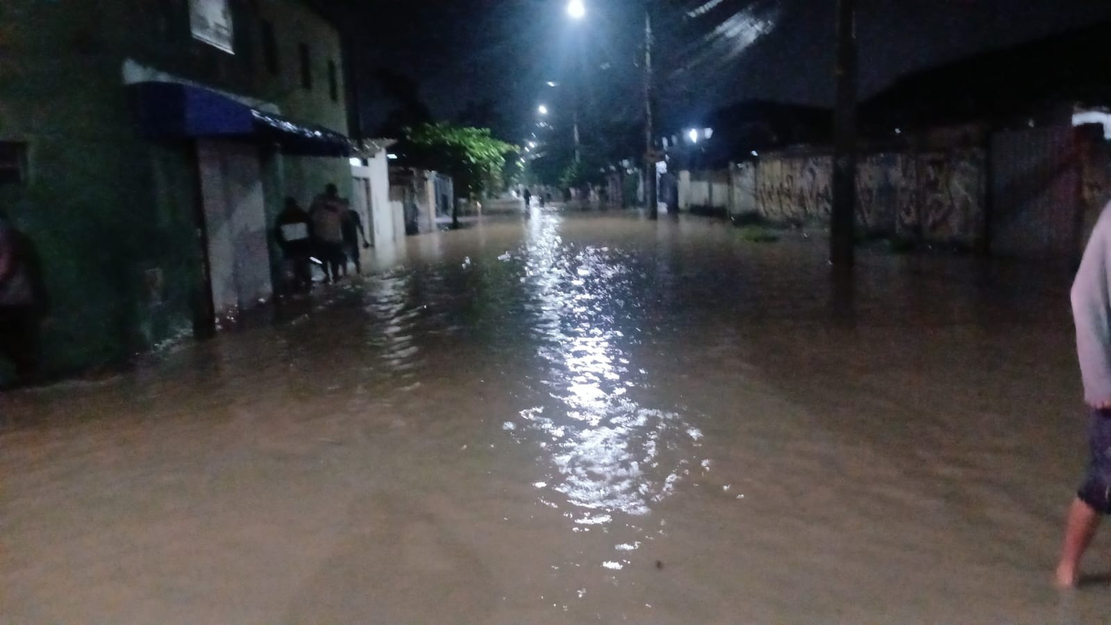 Chuva alaga 120 casas e deixa mais de 30 pessoas desabrigadas em Taubaté