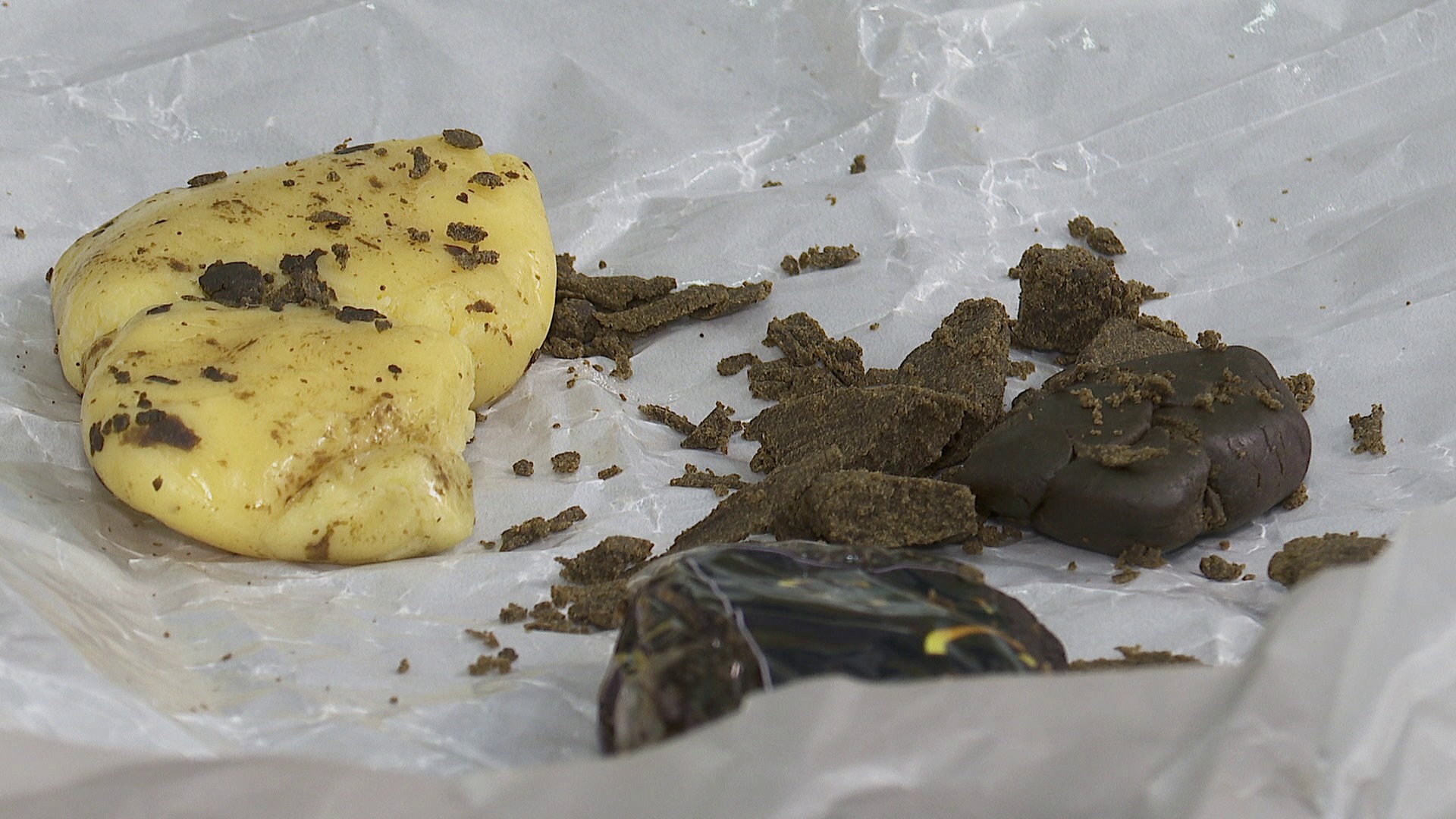 Quatro pessoas são presas com cigarros eletrônicos e 'supermaconha' em Ribeirão Preto, SP