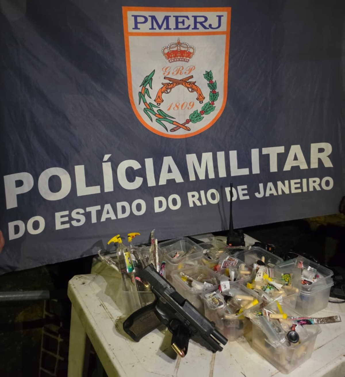 Jovem morre e outro é preso após confronto com a Polícia Militar em Angra dos Reis
