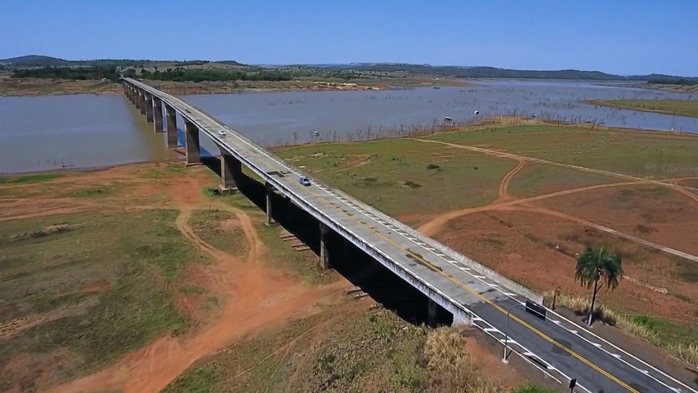 Ponte Quinca Mariano entre MG e GO — Foto: TV Integração/Reprodução