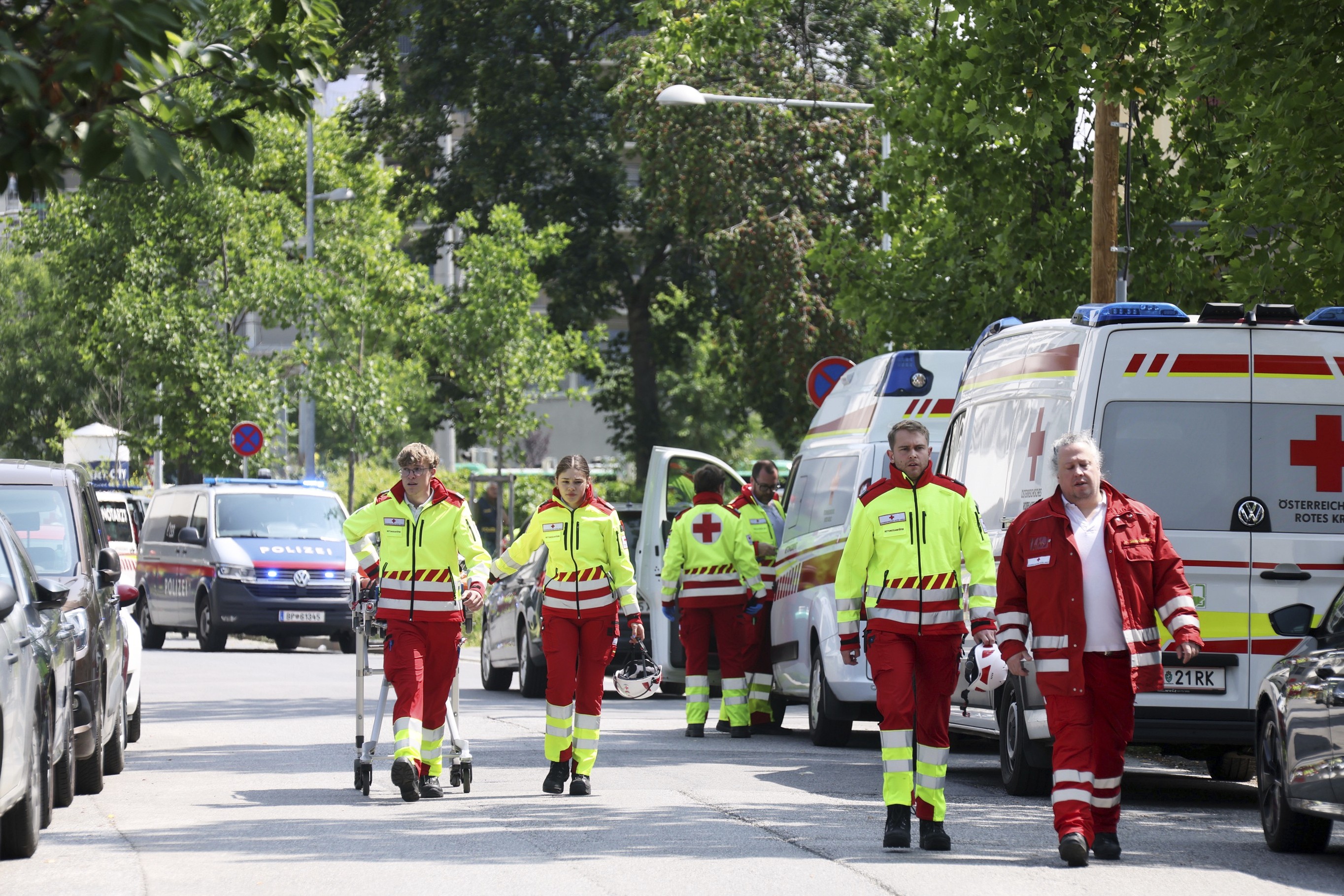Ataque a tiros em escola deixa 11 mortos e 11 feridos na Áustria