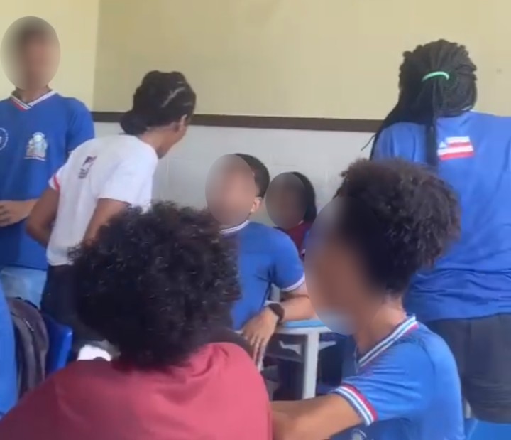Discussão entre alunos termina com socos em escola na Bahia; VÍDEO