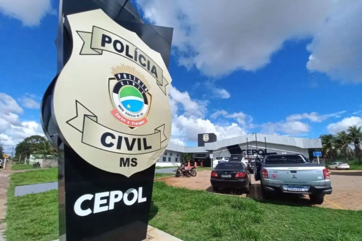 Casal é encontrado morto com golpes de faca dentro de casa em Campo Grande