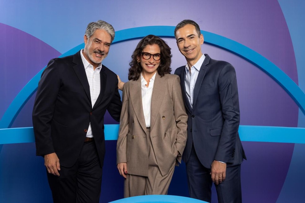 William Bonner, Renata Vasconcellos e César Tralli. — Foto: Globo/Daniela Toviansky