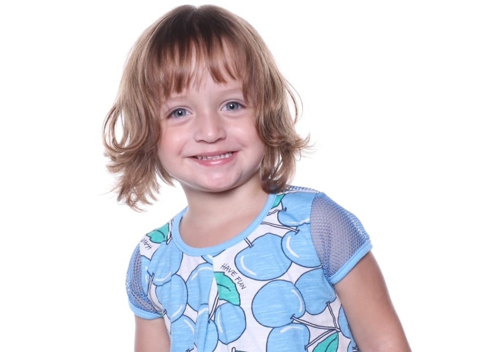 Alice Brasil, de 4 anos, morreu após penteadeira cair sobre ela dentro de escola em Teresina — Foto: Arquivo pessoal