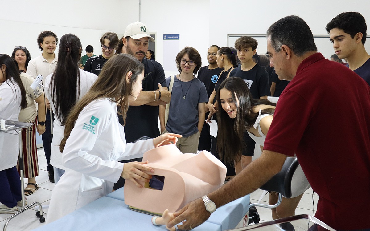 Quinta edição do Medicina Experience reuniu dezenas de estudantes em Uberlândia
