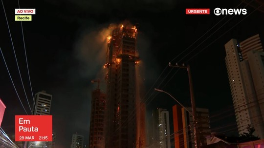 Incêndio atinge prédio em construção no Recife - Programa: GloboNews em Pauta 