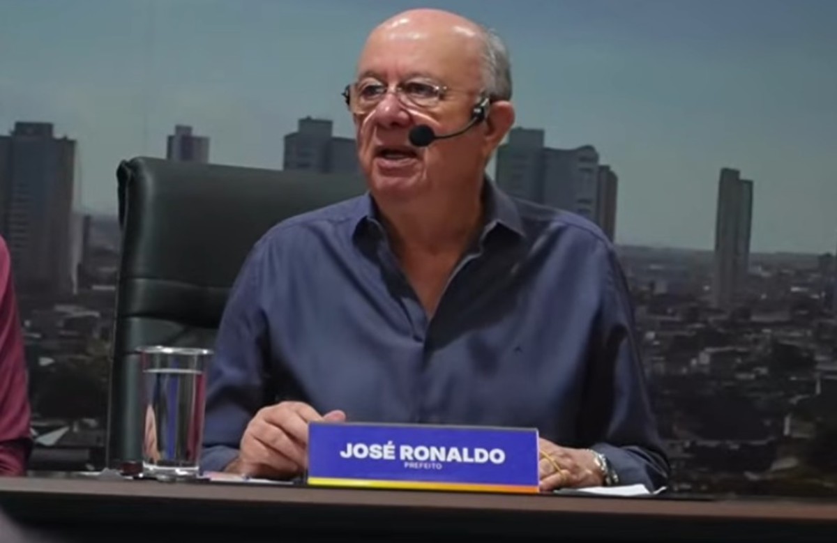 Prefeito de Feira de Santana desiste de negociar show de Bell Marques na Micareta após aumento de cachê para R$ 1,2 milhão