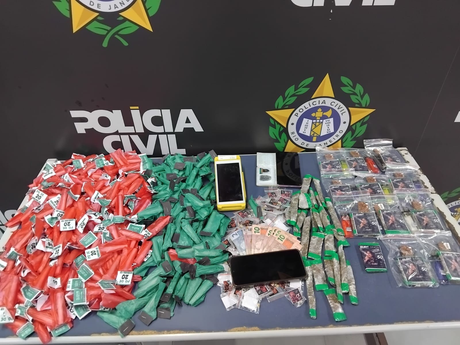 Trio é preso com grande quantidade de drogas em Angra dos Reis