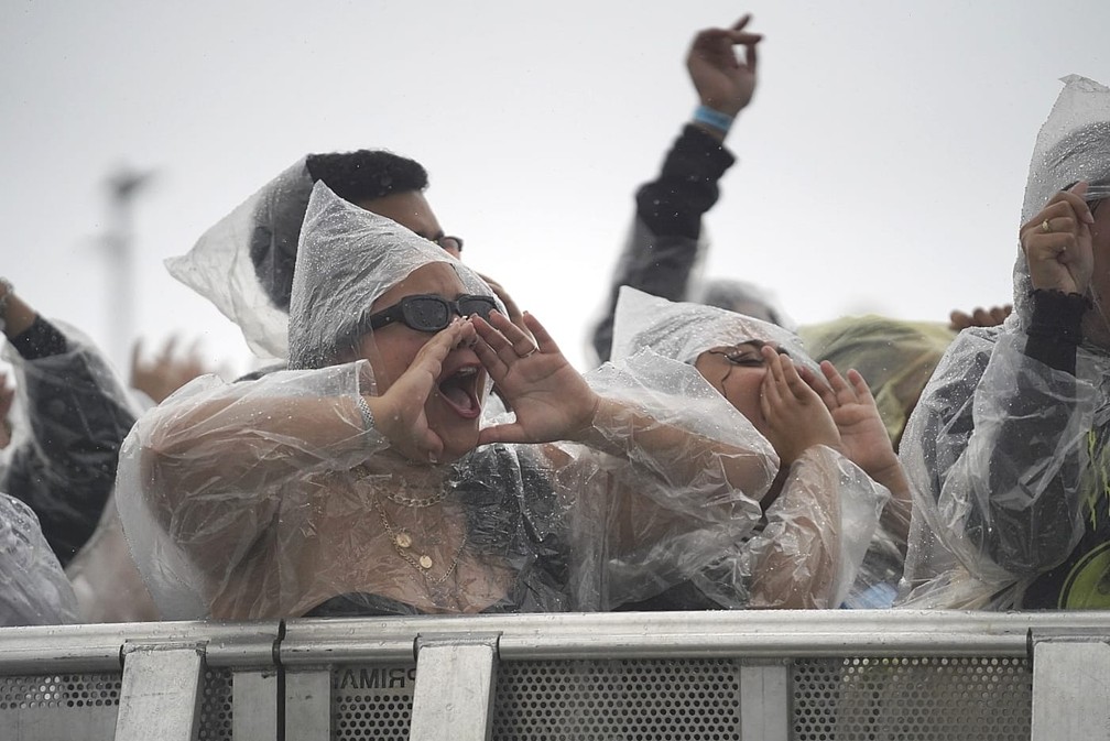 Público no início da tarde do terceiro dia de Rock in Rio 2022 — Foto: Marcos Serra Lima/g1